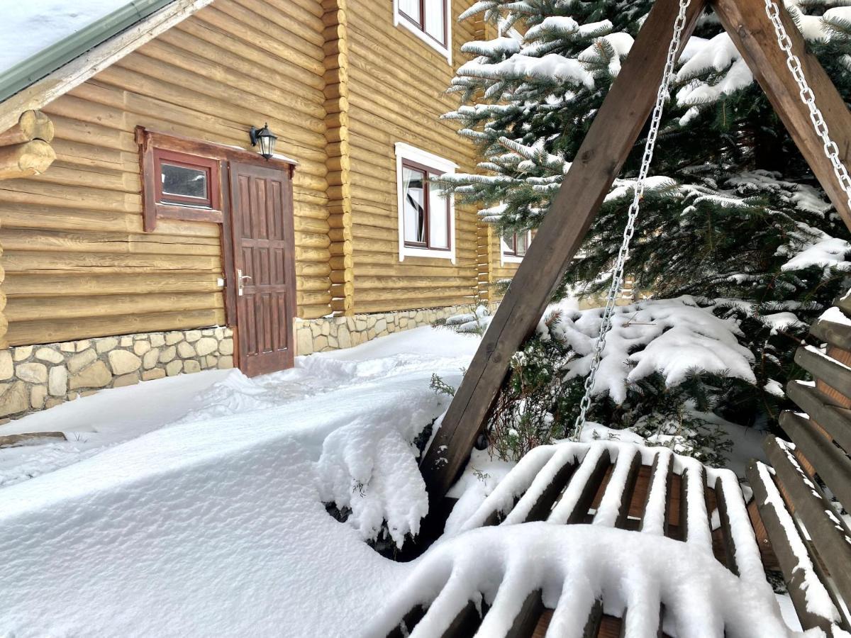 Chalet Four Seasons Villa Tatariv Luaran gambar