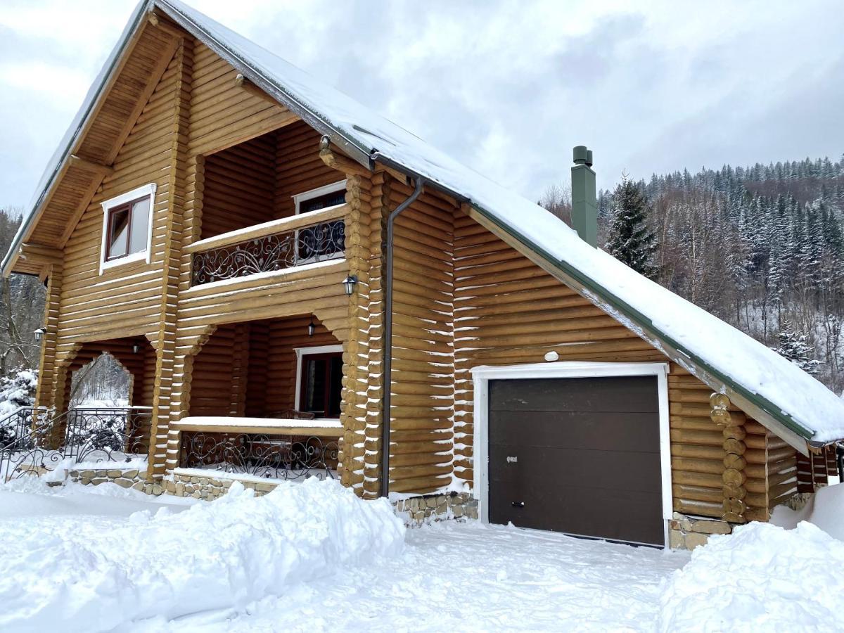 Chalet Four Seasons Villa Tatariv Luaran gambar