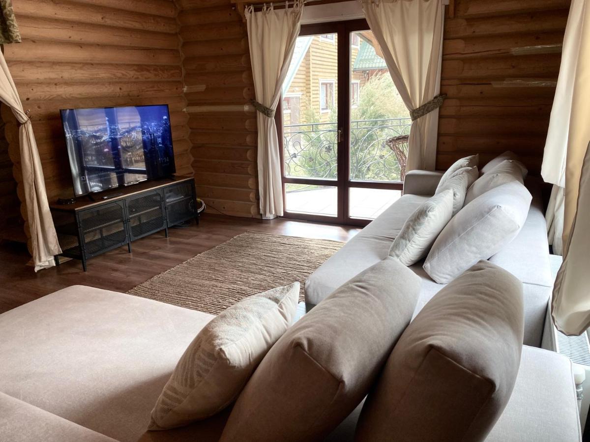 Chalet Four Seasons Villa Tatariv Luaran gambar