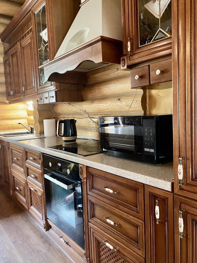 Chalet Four Seasons Villa Tatariv Luaran gambar