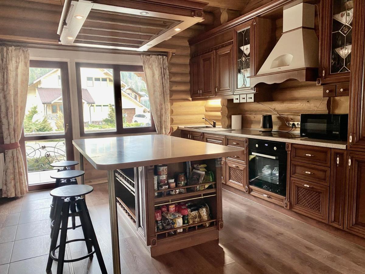 Chalet Four Seasons Villa Tatariv Luaran gambar