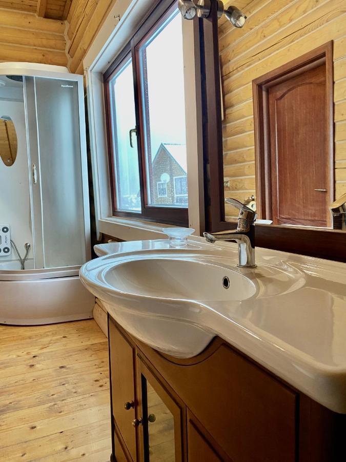 Chalet Four Seasons Villa Tatariv Luaran gambar